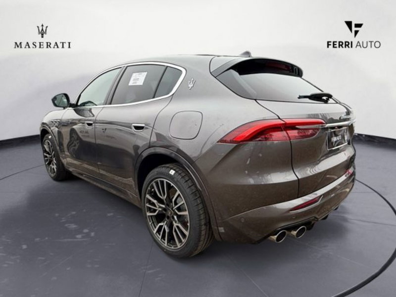 Maserati Grecale nuova a Udine (6)