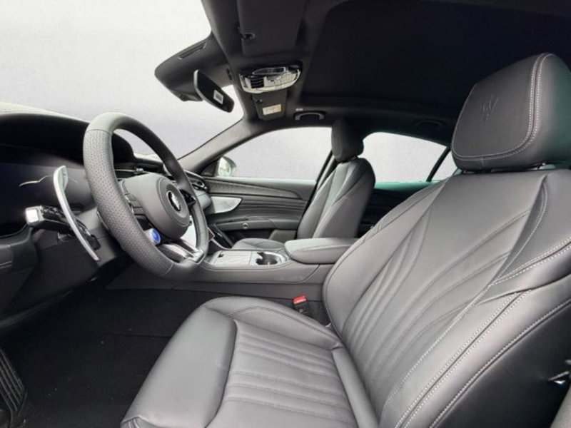 Maserati Grecale nuova a Udine (7)