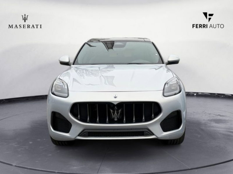 Maserati Grecale nuova a Udine (3)