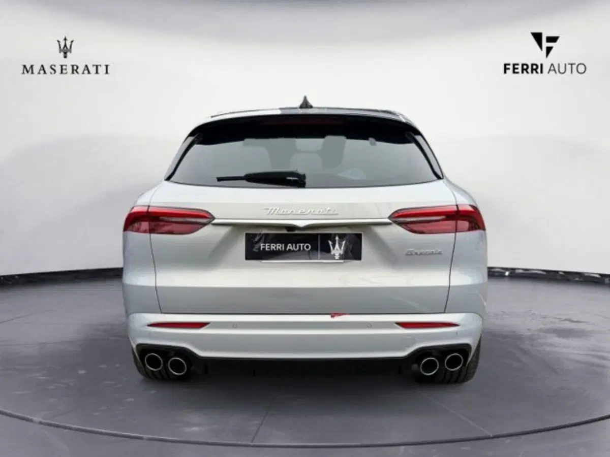 Maserati Grecale nuova a Udine (6)