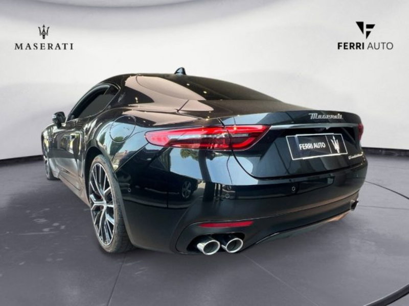 Maserati Granturismo nuova a Udine (6)