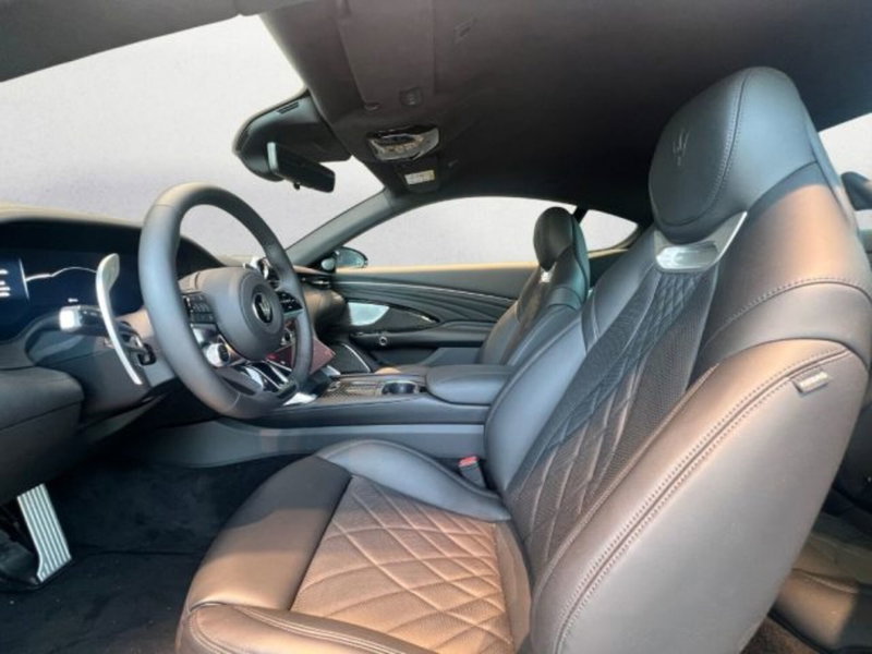 Maserati Granturismo nuova a Udine (7)