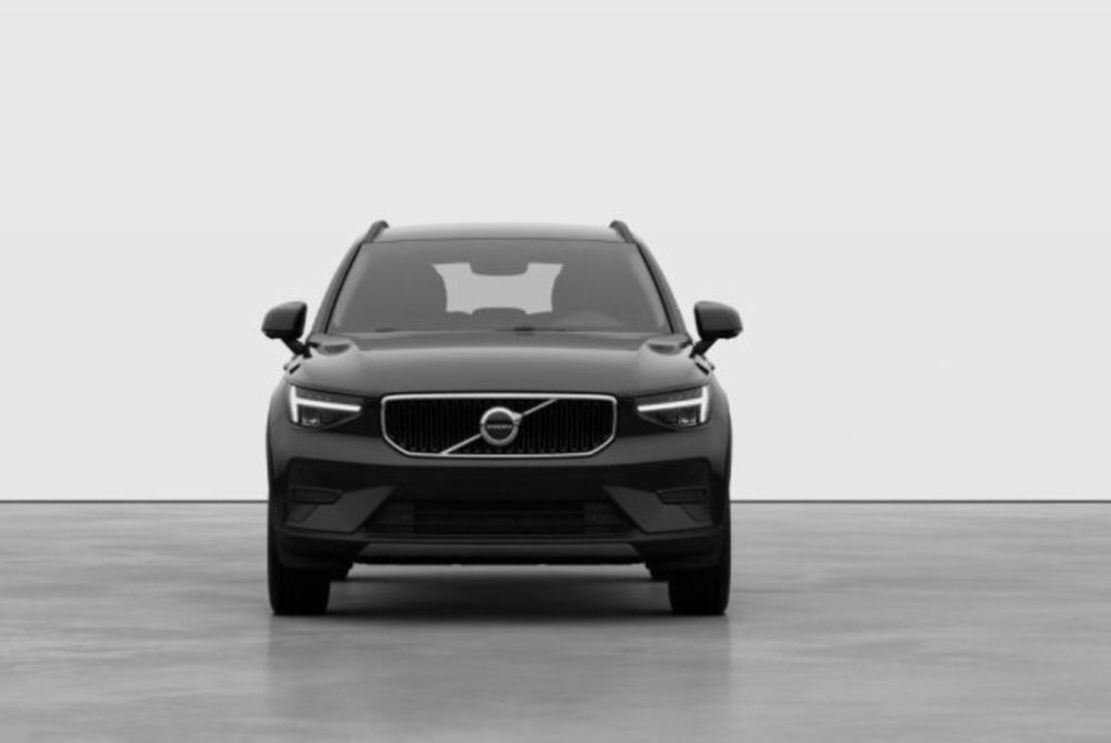 Volvo XC40 nuova a Udine (3)