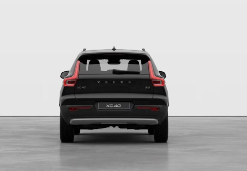 Volvo XC40 nuova a Udine (4)