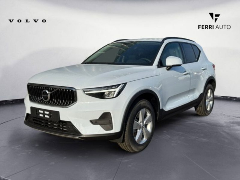 Volvo XC40 nuova a Udine