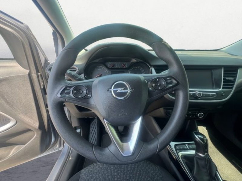Opel Crossland X usata a Udine (11)