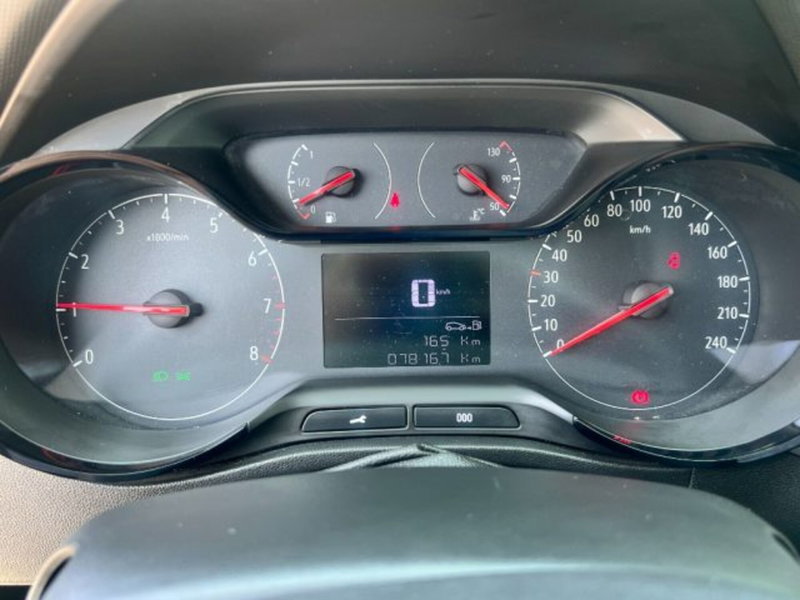 Opel Crossland X usata a Udine (12)