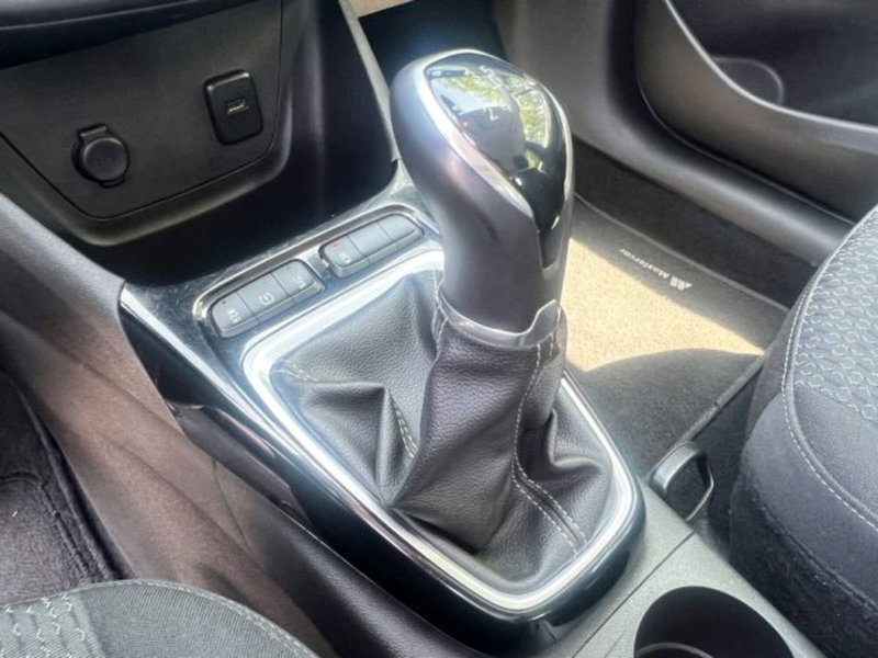 Opel Crossland X usata a Udine (14)