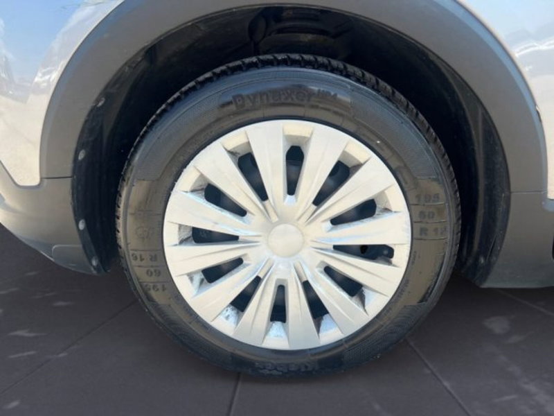 Opel Crossland X usata a Udine (15)