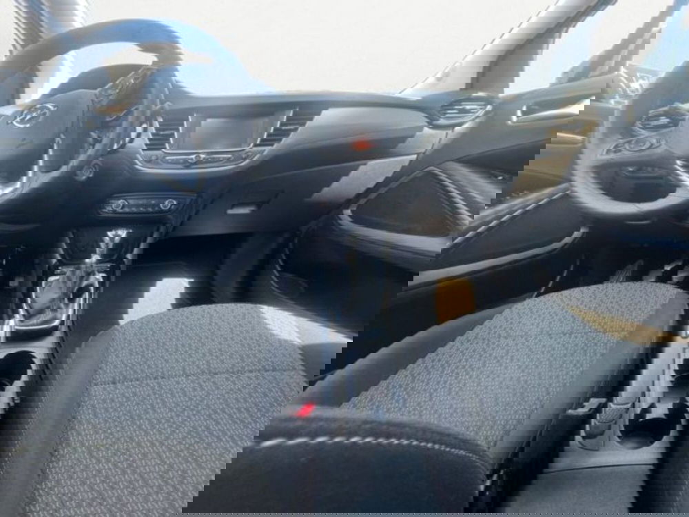 Opel Crossland X usata a Udine (9)