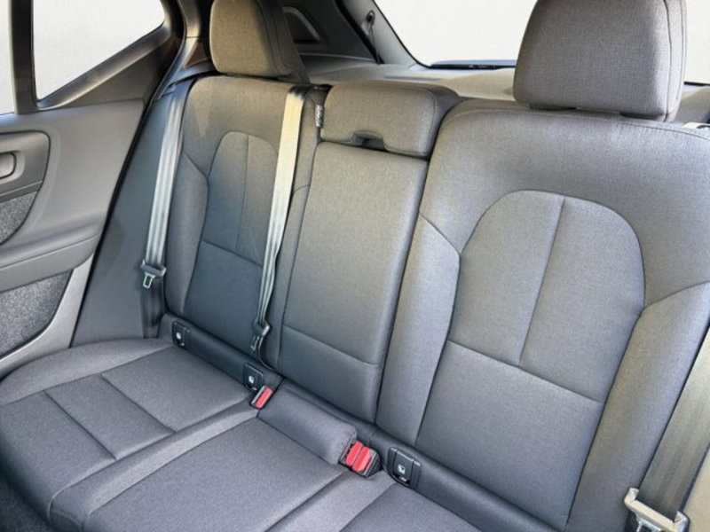 Volvo XC40 nuova a Udine (10)