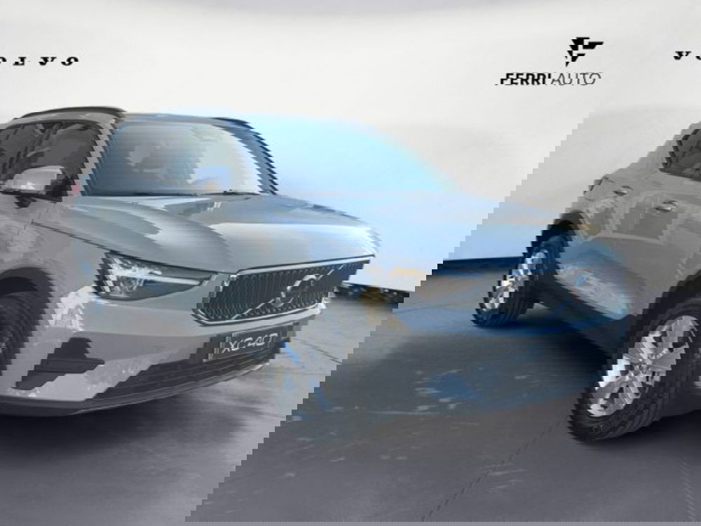 Volvo XC40 nuova a Udine (3)