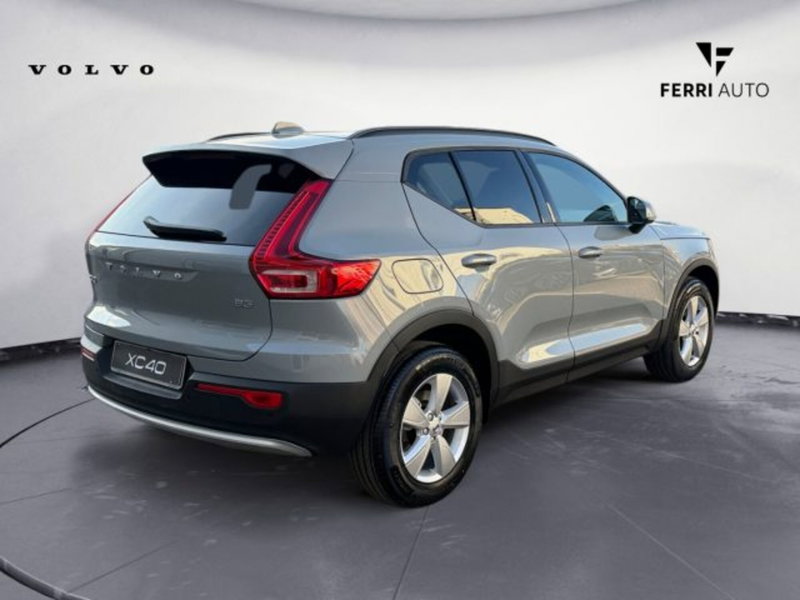 Volvo XC40 nuova a Udine (6)