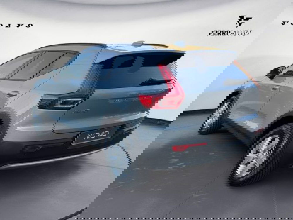 Volvo XC40 nuova a Udine (8)