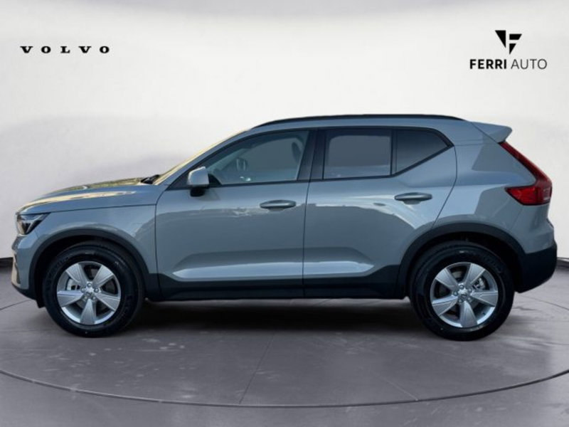 Volvo XC40 nuova a Udine (5)