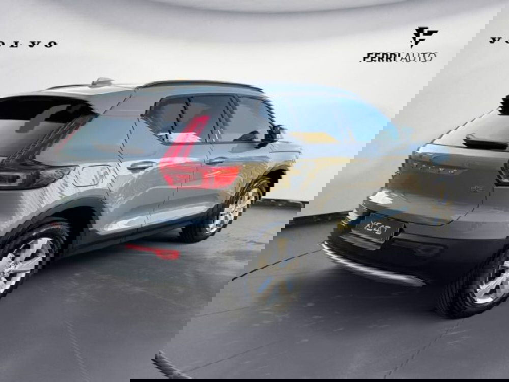 Volvo XC40 nuova a Udine (6)