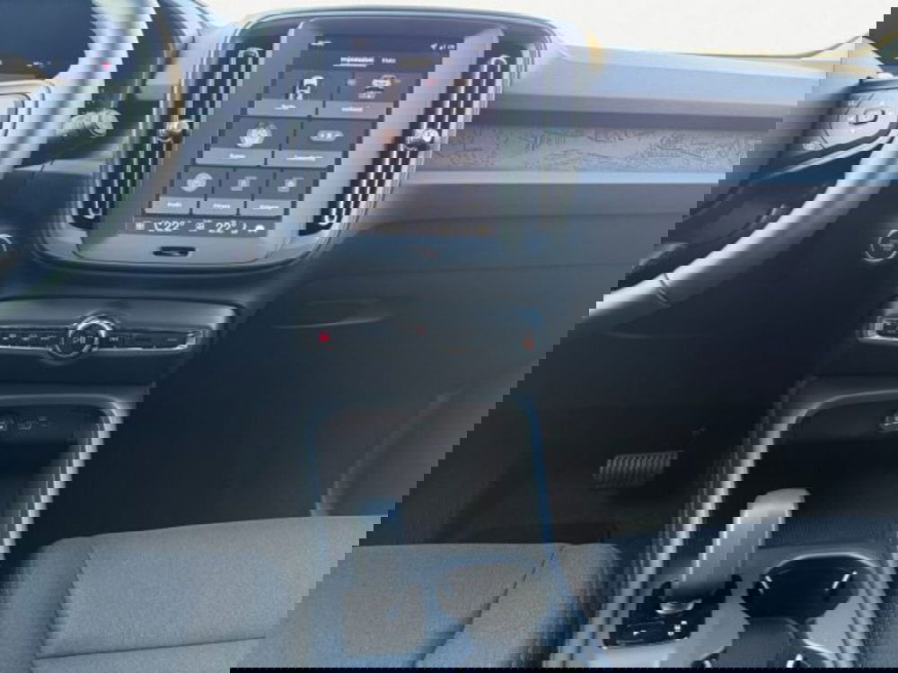 Volvo XC40 nuova a Udine (8)