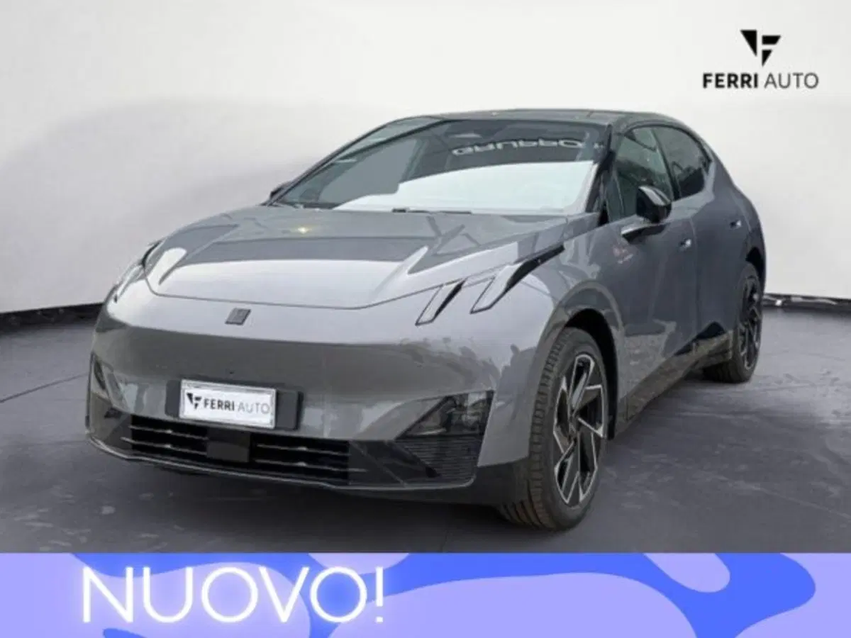 Lynk & Co 02 nuova a Udine