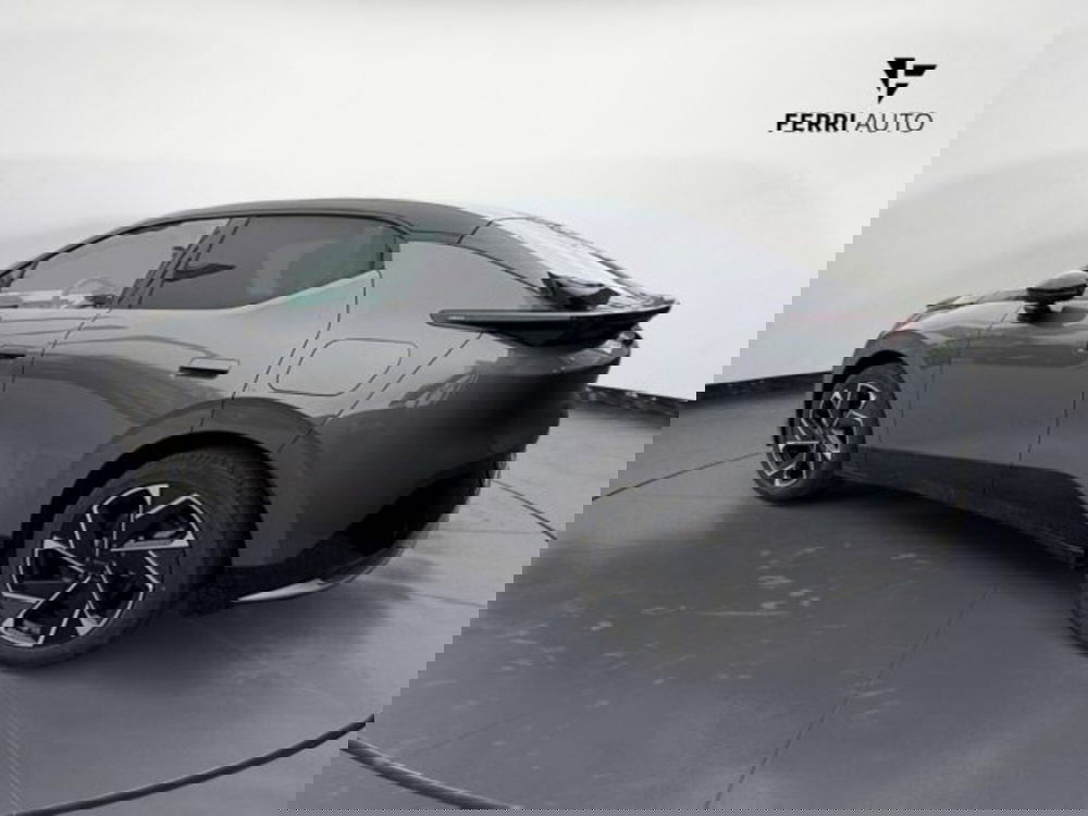 Lynk & Co 02 nuova a Udine (5)