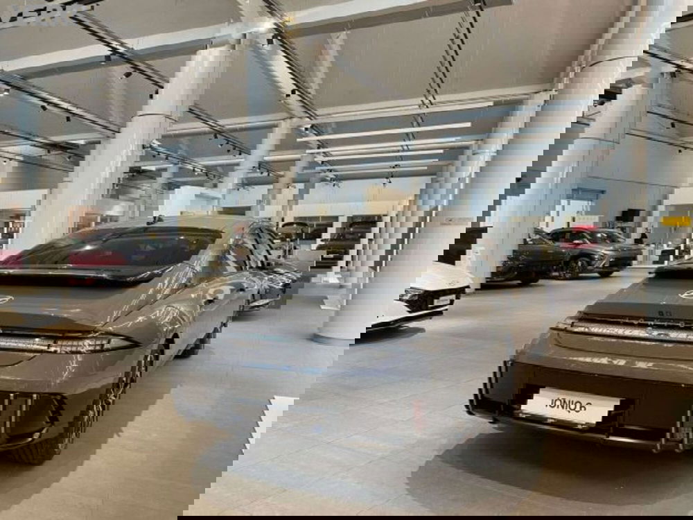 Hyundai Ioniq 6 nuova a Milano