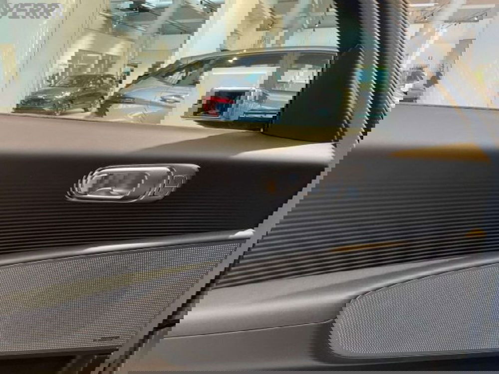 Hyundai Ioniq 6 nuova a Milano (14)