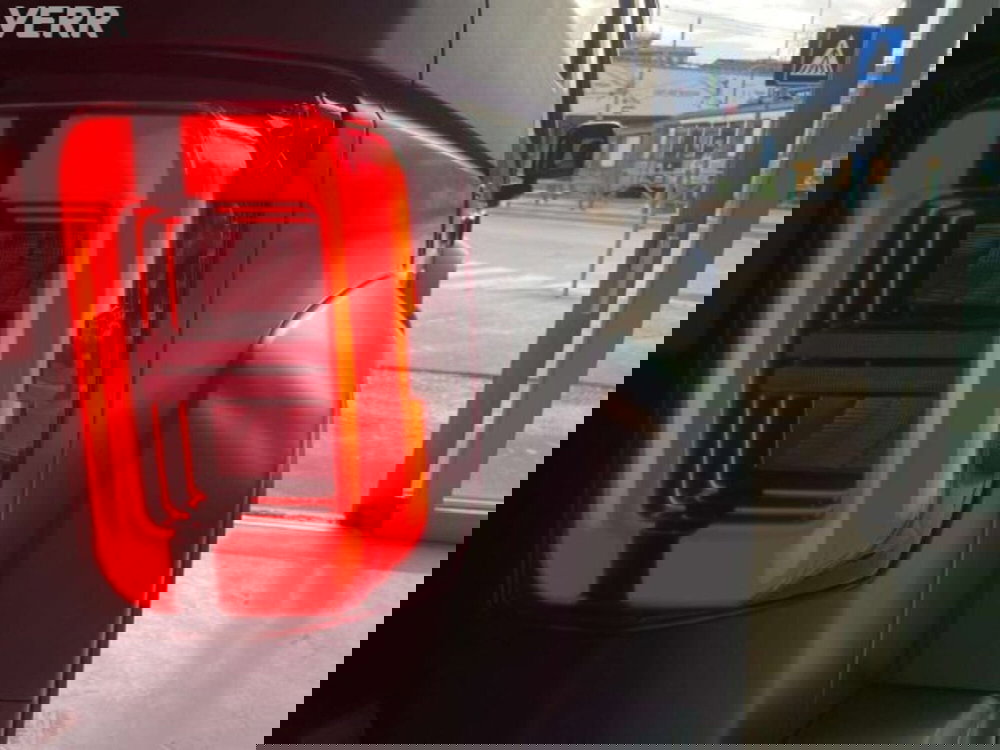 ICH-X K2 nuova a Milano (14)