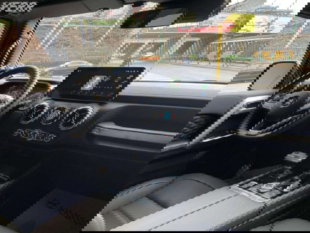 ICH-X K2 nuova a Milano (4)