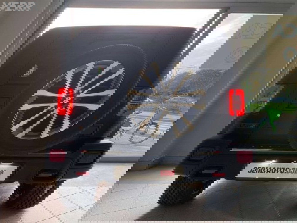 ICH-X K2 nuova a Milano (7)