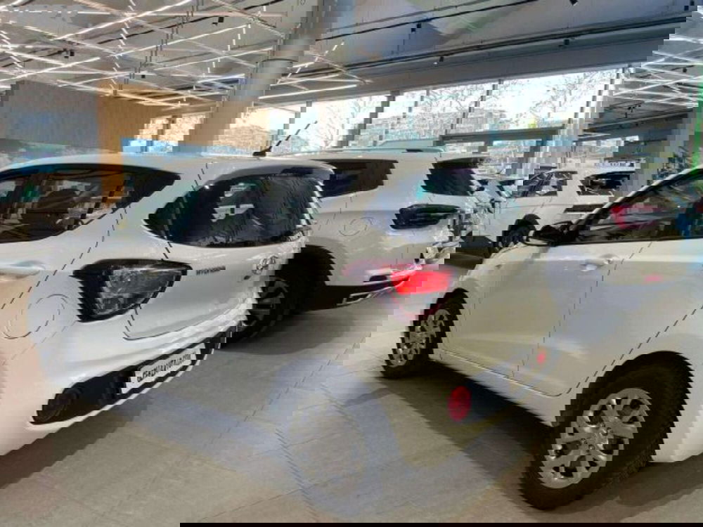 Hyundai i10 usata a Milano (7)