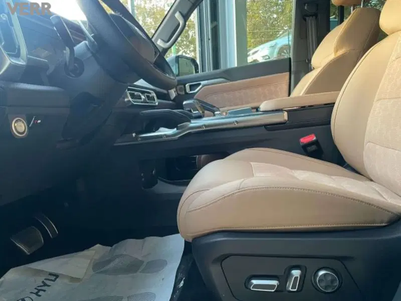 ICH-X K3 nuova a Milano (11)