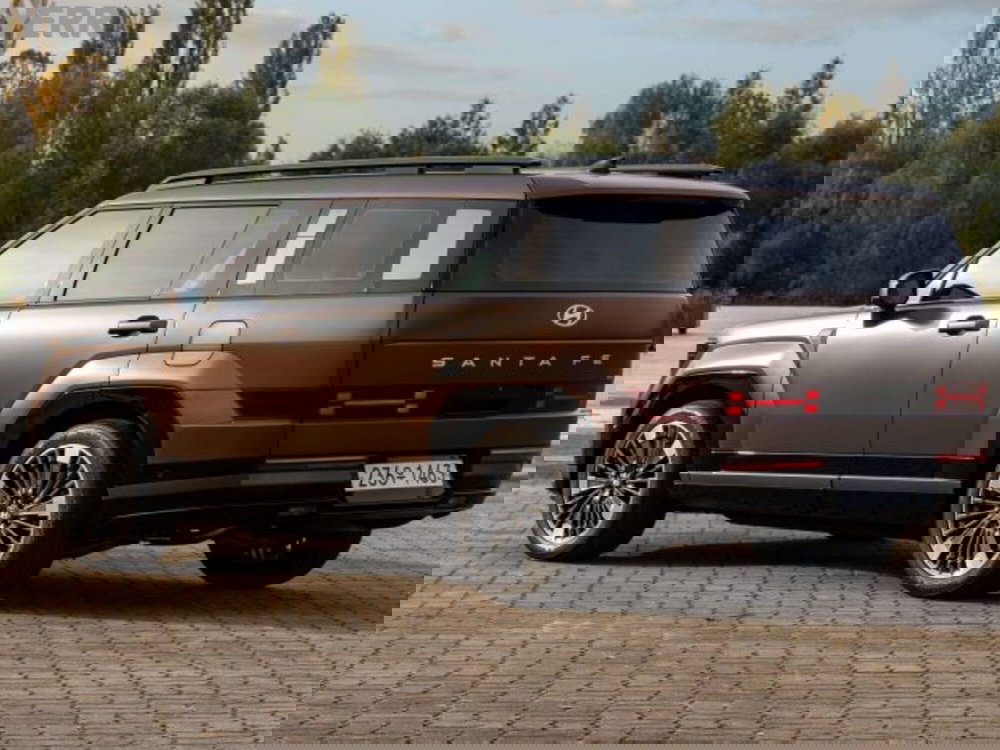 Hyundai Santa Fe nuova a Milano (4)