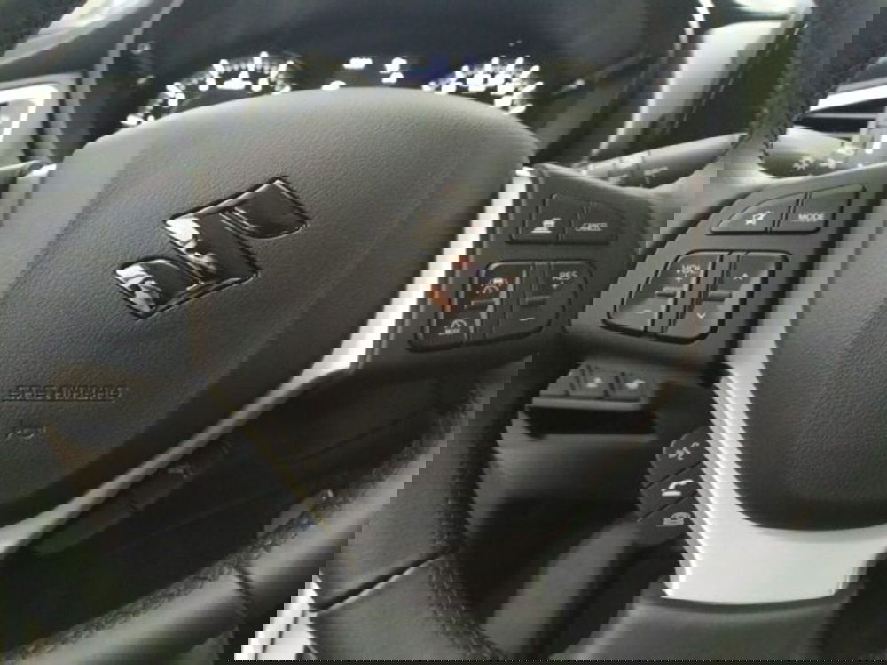 Suzuki S-Cross nuova a Trieste (12)