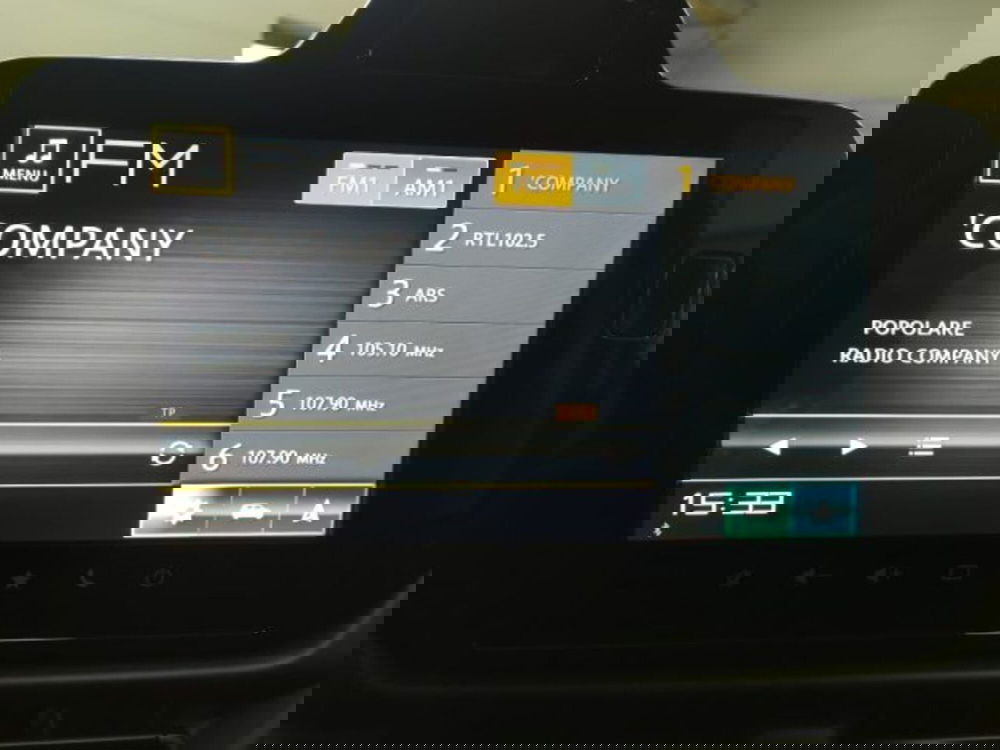 Suzuki S-Cross nuova a Trieste (9)