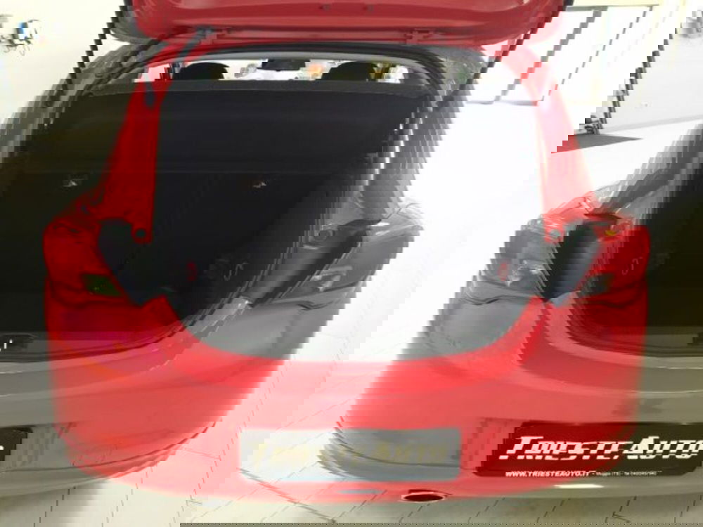 Opel Corsa Coupé usata a Trieste (5)