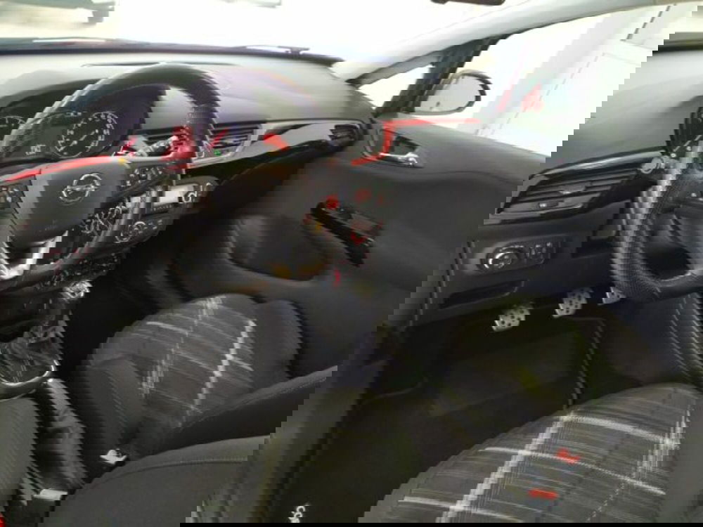 Opel Corsa Coupé usata a Trieste (6)