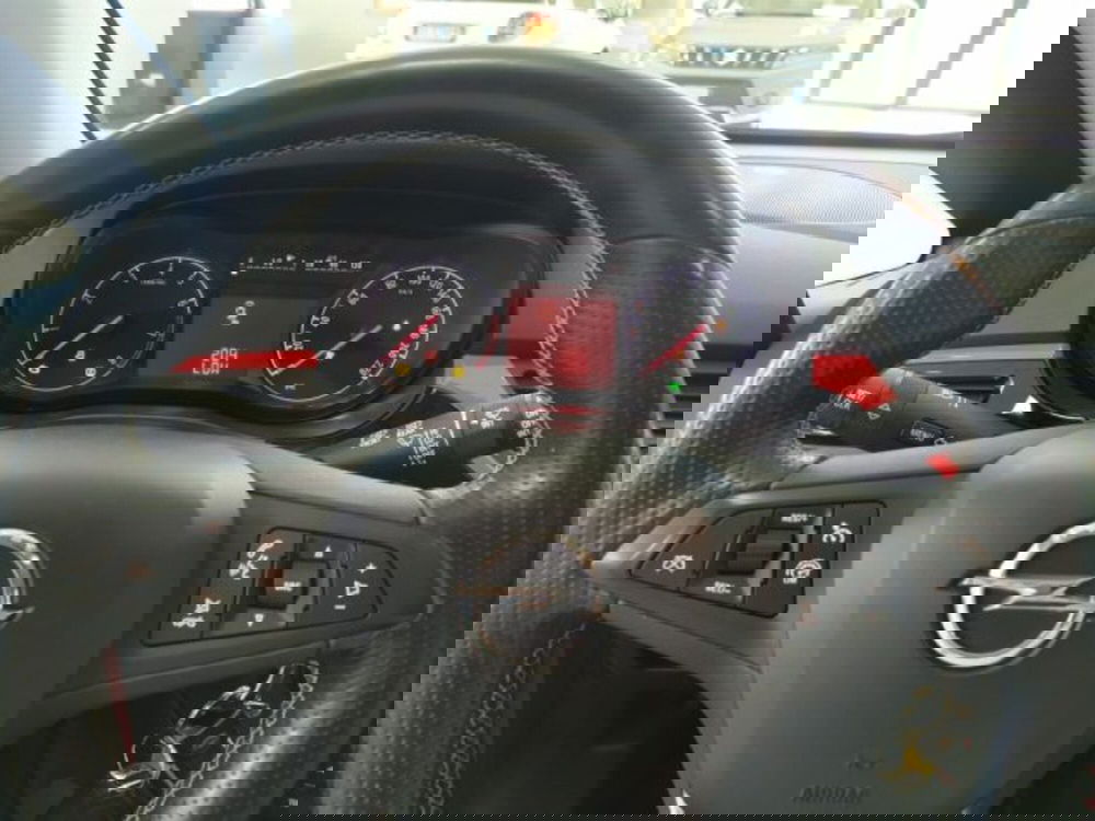 Opel Corsa Coupé usata a Trieste (8)