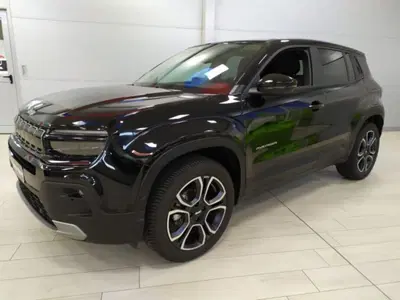 Jeep Avenger 1.2 turbo Summit fwd 100cv del 2023 usata a Muggia