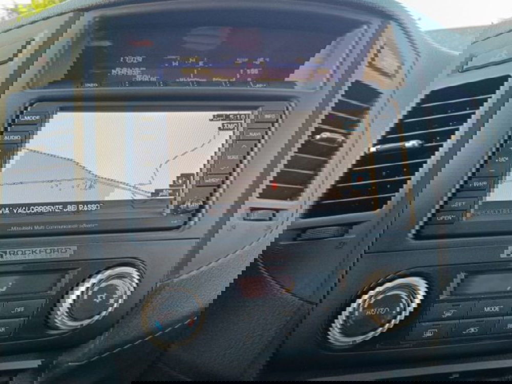 Mitsubishi Pajero usata a Catania (17)