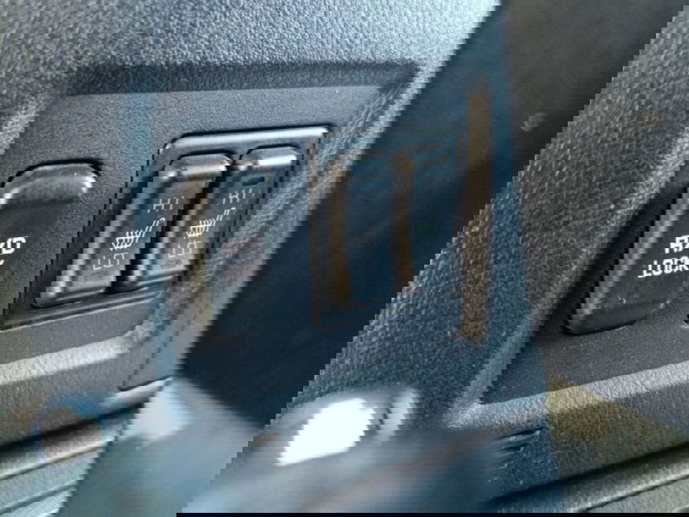 Mitsubishi Pajero usata a Catania (20)