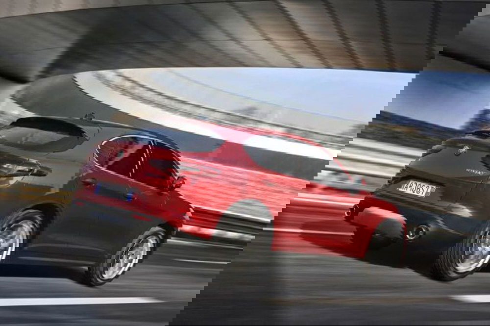 Alfa Romeo Stelvio usata a Treviso (5)