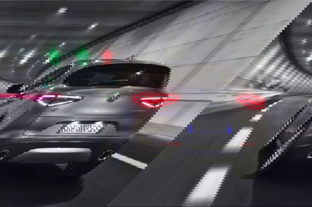 Alfa Romeo Stelvio usata a Treviso (11)