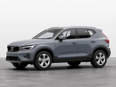 Volvo XC40 B3 automatico Essential nuova a Conegliano
