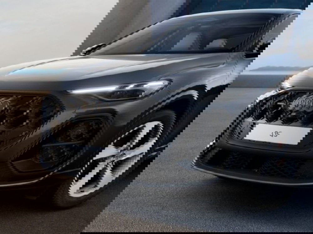 Audi Q5 Sportback nuova a Treviso (6)