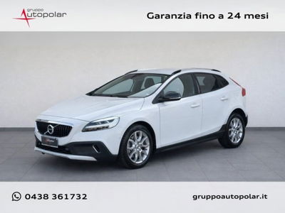 Volvo V40 Cross Country D2 Geartronic Business Plus del 2019 usata a Conegliano