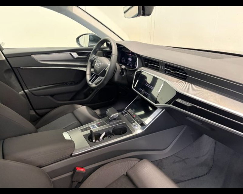Audi A6 Avant nuova a Treviso (3)