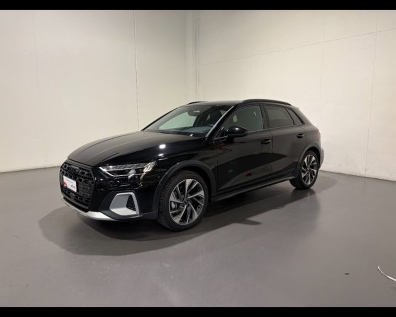 Audi A3 allstreet nuova a Treviso