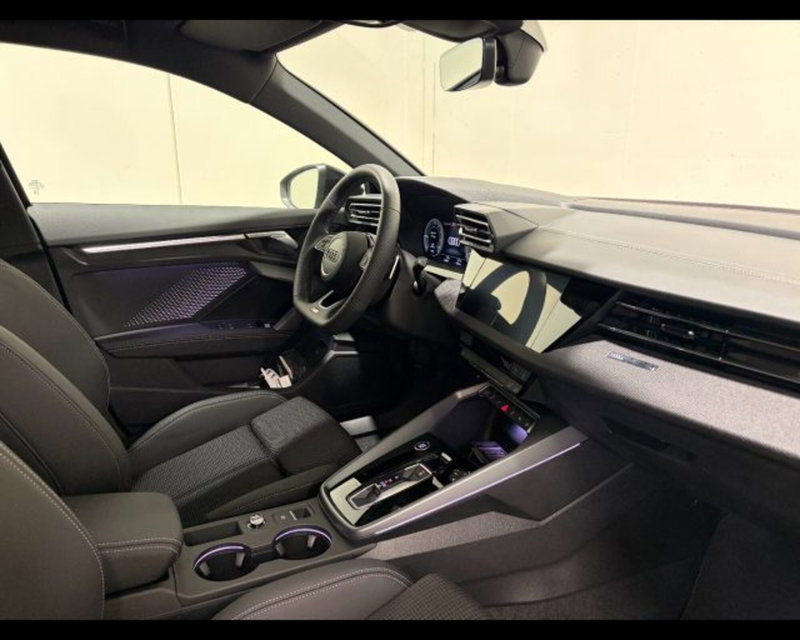 Audi A3 allstreet nuova a Treviso (3)