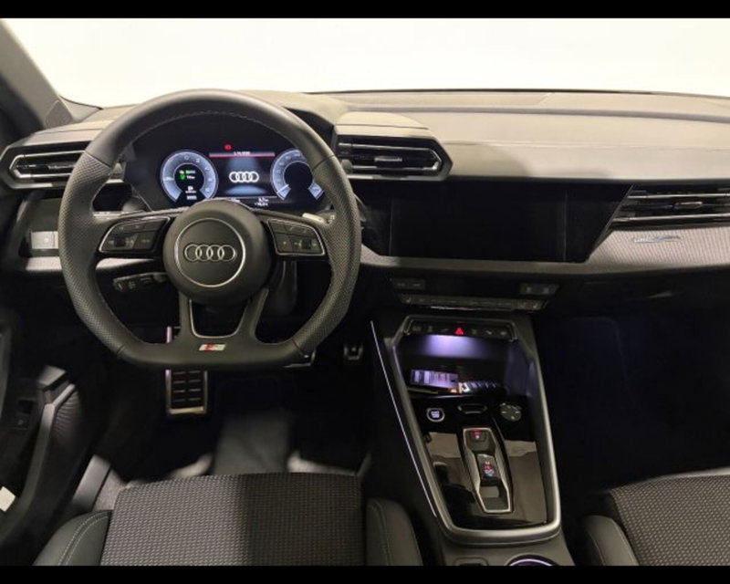 Audi A3 allstreet nuova a Treviso (4)
