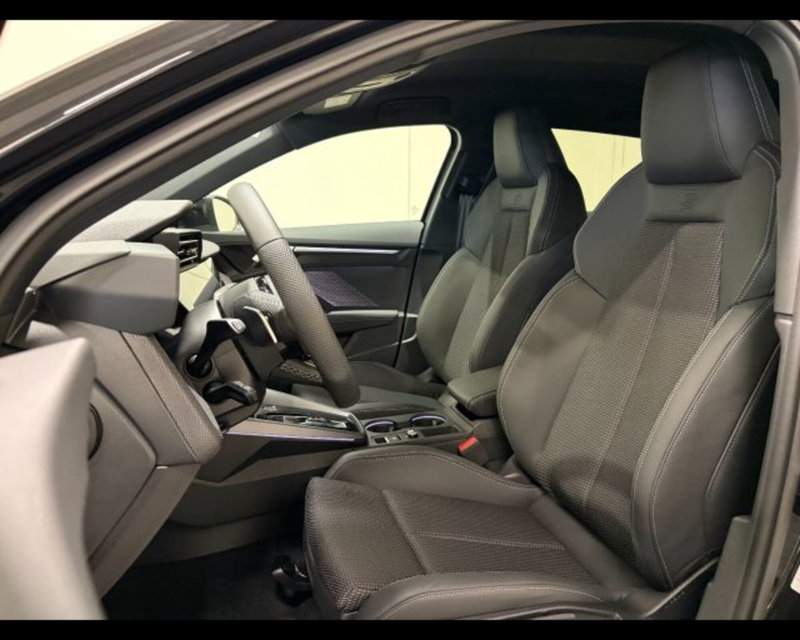 Audi A3 allstreet nuova a Treviso (7)