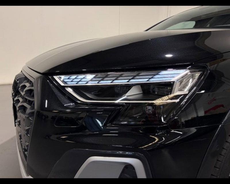 Audi A3 allstreet nuova a Treviso (8)